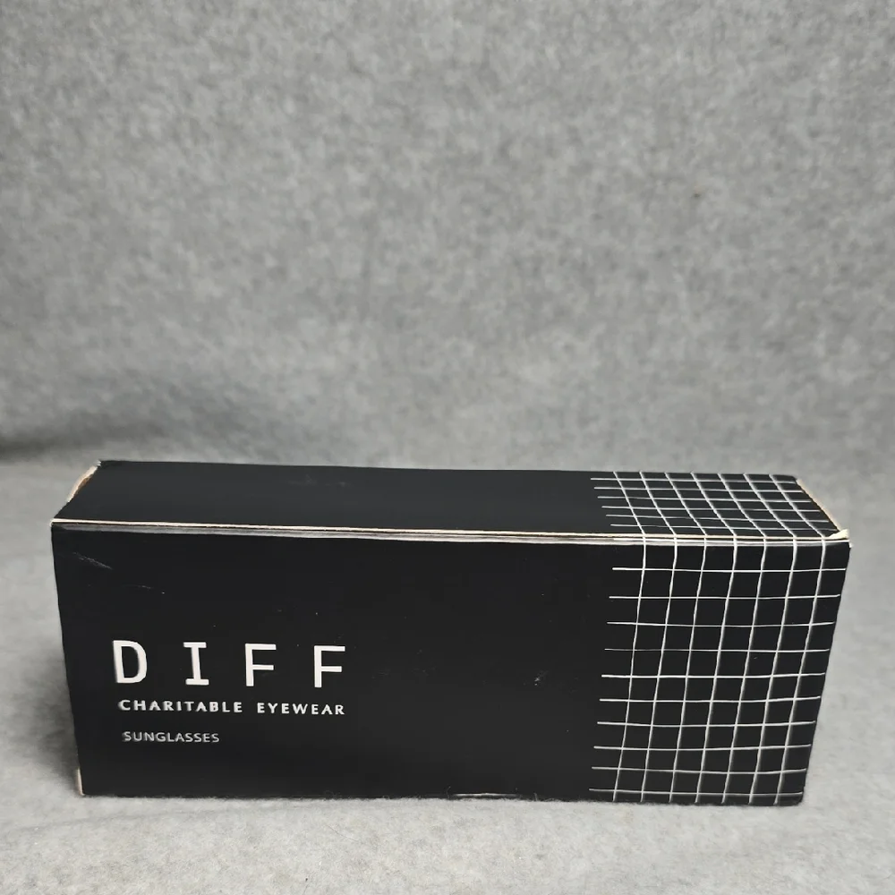 Diff Billie Square Eyewear Classic Black Sunglasses